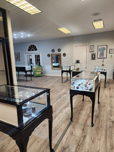 Explore around the knee tattoo ideas, creative tattoo ideas in Murray, available at Gallery X Art Collective