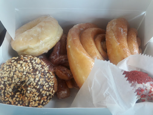 Donut Shop «Sarah Donuts», reviews and photos, 5860 Jimmy Carter Blvd #155, Norcross, GA 30071, USA