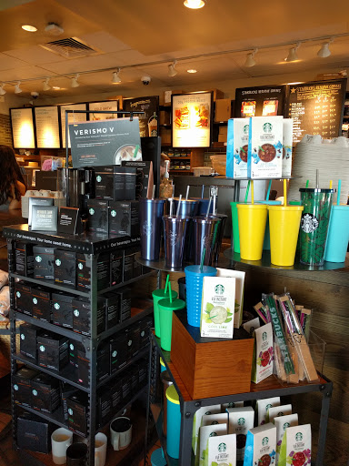 Coffee Shop «Starbucks», reviews and photos, 2100 Dixwell Ave, Hamden, CT 06514, USA