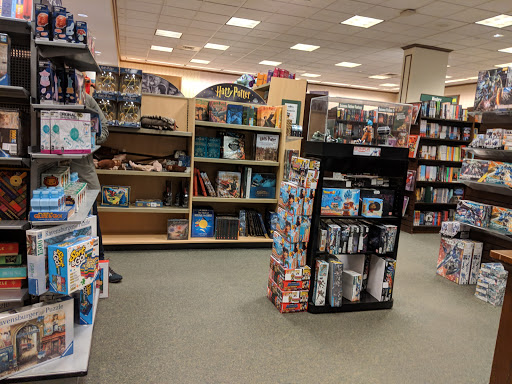 Book Store «Barnes & Noble», reviews and photos, 6134 S Westnedge Ave, Portage, MI 49002, USA