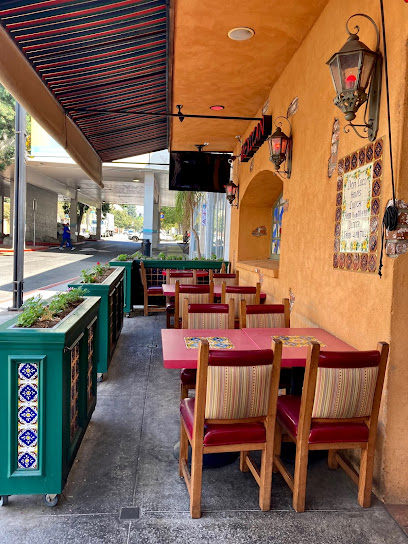 Don Cuco Mexican Restaurant - 218 E Orange Grove Ave, Burbank, CA 91502