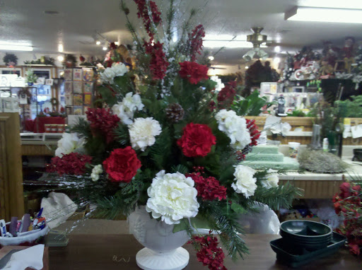 Florist «Sisters Floral & Gifts», reviews and photos, 760 S State St, North Vernon, IN 47265, USA