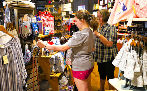 American Restaurant «Cracker Barrel Old Country Store», reviews and photos, 3954 Grandview Dr, Simpsonville, SC 29680, USA