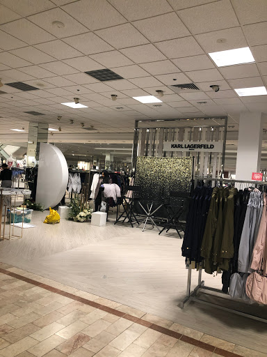 Department Store «Lord & Taylor», reviews and photos, 158 Walt Whitman Rd, Huntington Station, NY 11746, USA