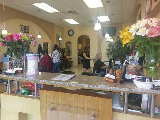 Beauty Salon «Red Oak Salon», reviews and photos, 109 E Ovilla Rd #500, Red Oak, TX 75154, USA