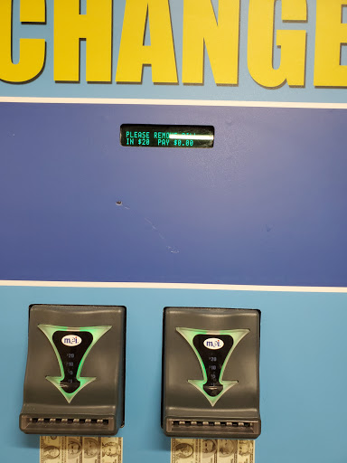 Laundromat «Pine Plaza Laundry», reviews and photos, 16312 Arrow Blvd, Fontana, CA 92335, USA