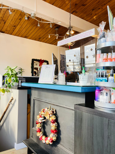 Hair Salon «Soiree Salon & Spa», reviews and photos, 982 Willett Ave, Riverside, RI 02915, USA