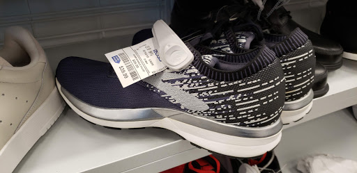 Shoe Store «Shoe Carnival», reviews and photos, 2105 N Prospect Ave, Champaign, IL 61822, USA