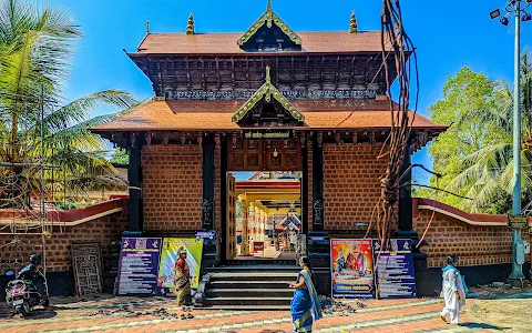 Parumala Valiya Panayannarkavu Bhagavathy Temple | Parumala Thiruvalla image