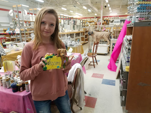 Outlet Mall «Ohio Station Outlets», reviews and photos, 9911 Avon Lake Rd, Burbank, OH 44214, USA