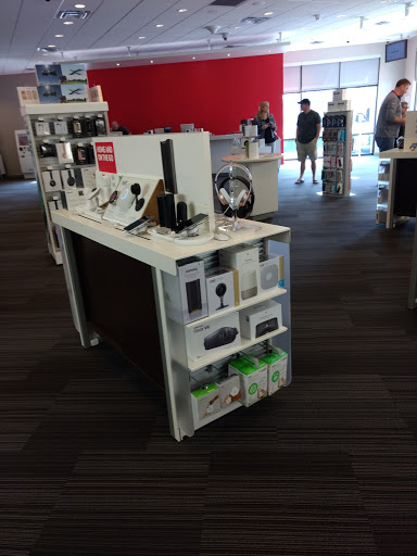 Cell Phone Store «Verizon», reviews and photos, 9431 US-19, Port Richey, FL 34668, USA