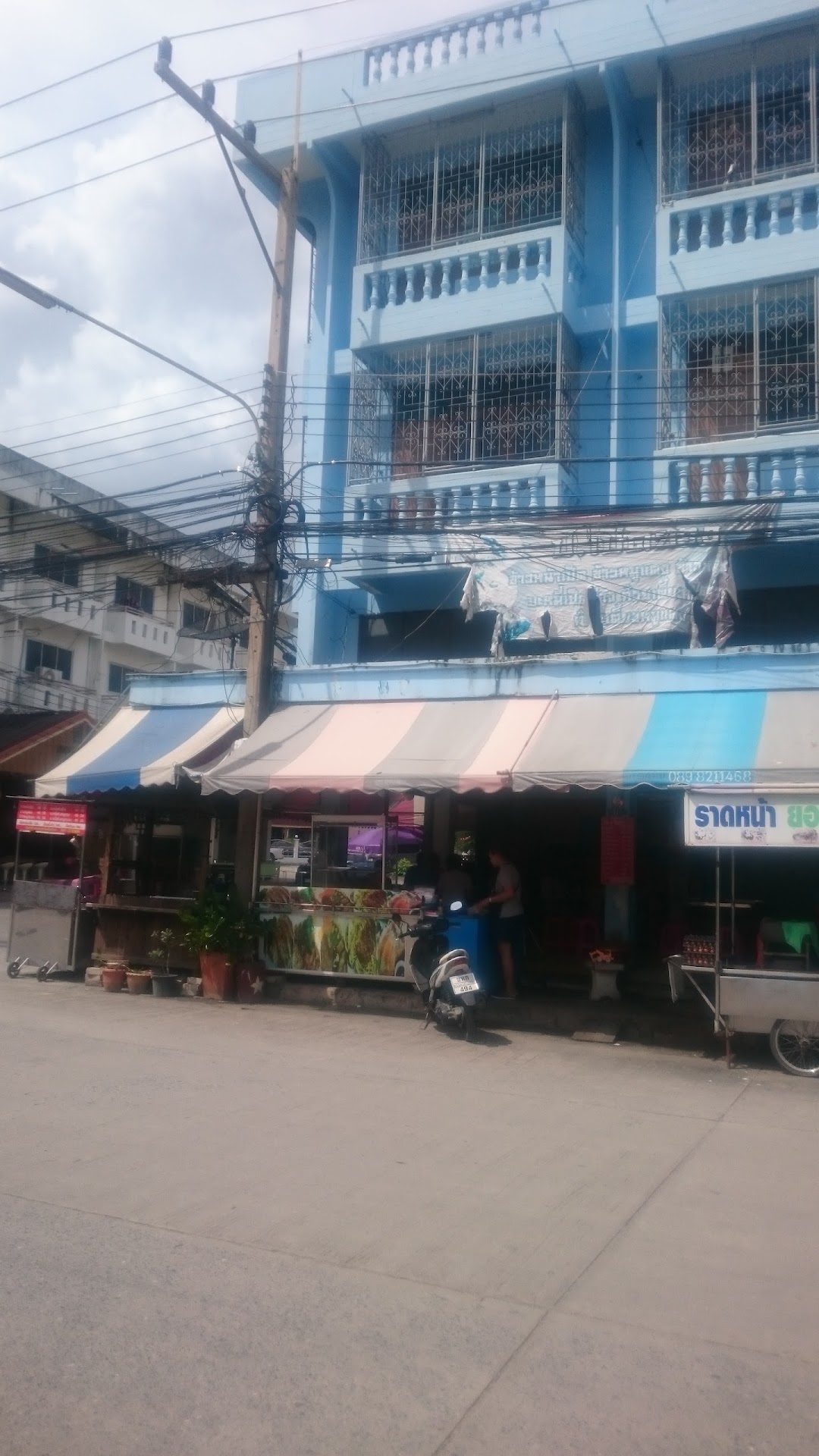 ร้าน ป้าทอง ตลาดแกรนด์