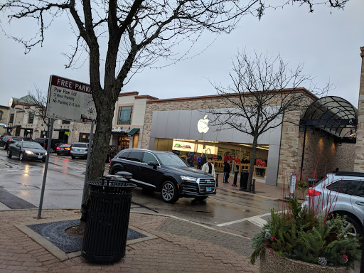 Computer Store «Apple Main Place», reviews and photos, 120 W Jefferson Ave, Naperville, IL 60540, USA