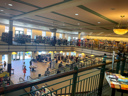 Book Store «Barnes & Noble», reviews and photos, 4735 Commons Way, Calabasas, CA 91302, USA