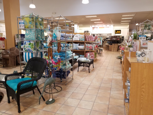 Department Store «Bealls Department Store», reviews and photos, 13300 S Cleveland Ave #1, Fort Myers, FL 33907, USA