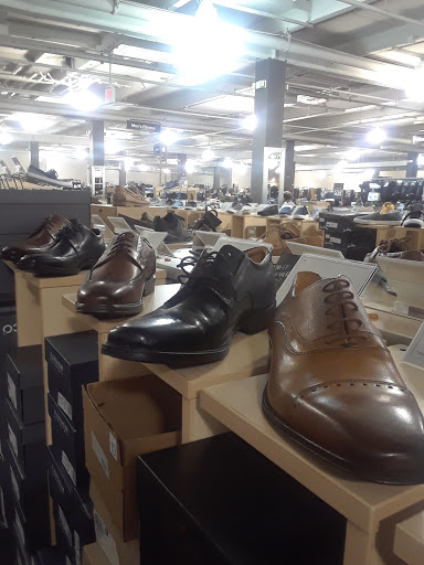 Shoe Store «DSW Designer Shoe Warehouse», reviews and photos, 2500 Central Park Ave, Yonkers, NY 10710, USA