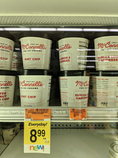 Shopping Mall «Crystal Springs Shopping Village», reviews and photos, 100 De Anza Blvd, San Mateo, CA 94402, USA