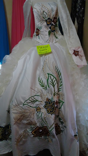 El Pueblo Boutique