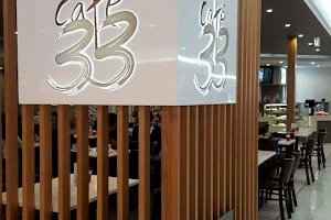 Cafe 33 Cairns image