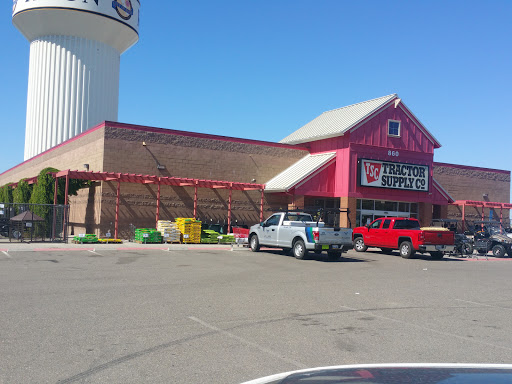 Home Improvement Store «Tractor Supply Co.», reviews and photos, 860 Jack Tone Rd, Ripon, CA 95366, USA