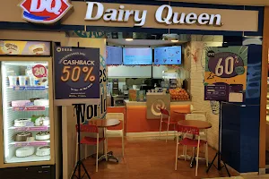 Dairy Queen image