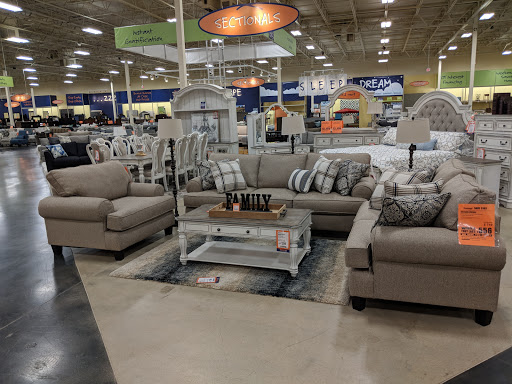 Furniture Store «Weekends Only Furniture & Mattress», reviews and photos, 14205 Manchester Rd, Manchester, MO 63011, USA