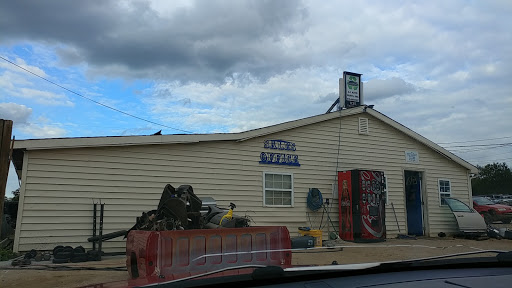 Salvage Yard «A1 Auto Parts Inc», reviews and photos, 1135 Gwynn Rd, Lebanon, TN 37090, USA