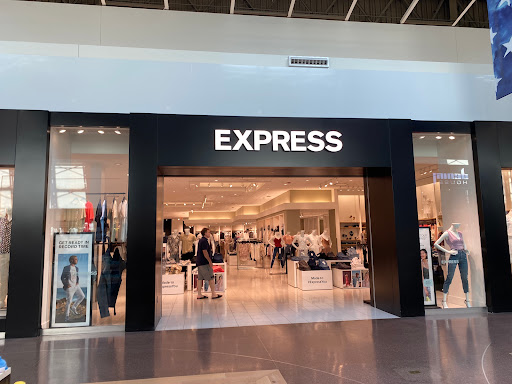 Shopping Mall «Chicago Ridge Mall», reviews and photos, 444 Chicago Ridge Mall, Chicago Ridge, IL 60415, USA