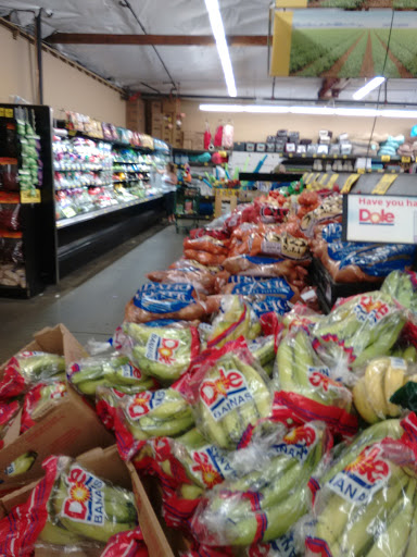 Grocery Store «Grocery Outlet Bargain Market», reviews and photos, 1203 N State St, Ukiah, CA 95482, USA