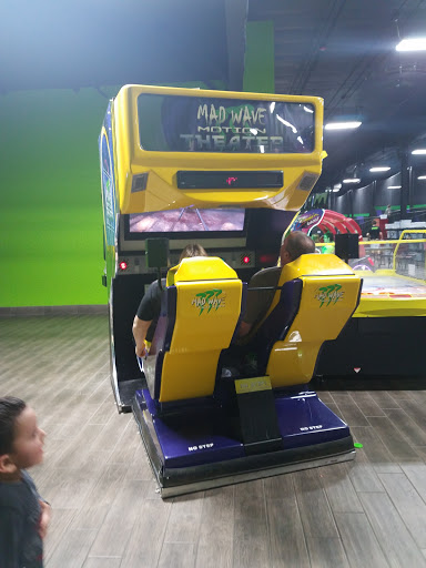 Pizza Restaurant «Monkey In the Middle Pizza @ Action City», reviews and photos, 2402 Lorch Ave, Eau Claire, WI 54701, USA