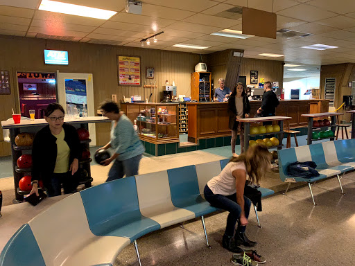 Bowling Alley «Iris Bowling Center & Splitz», reviews and photos, 300 S Iris St, Mt Pleasant, IA 52641, USA