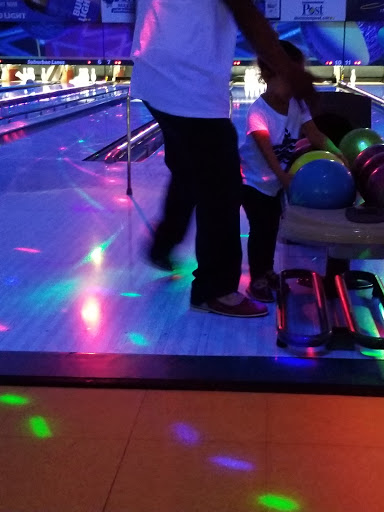 Bowling Alley «Suburban Bowling Lanes», reviews and photos, 735 Chestnut Ridge Rd, Morgantown, WV 26505, USA