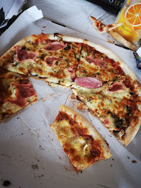 Pepperoni du Pizzas à emporter Le Cinq Pizza à Ganges - n°1