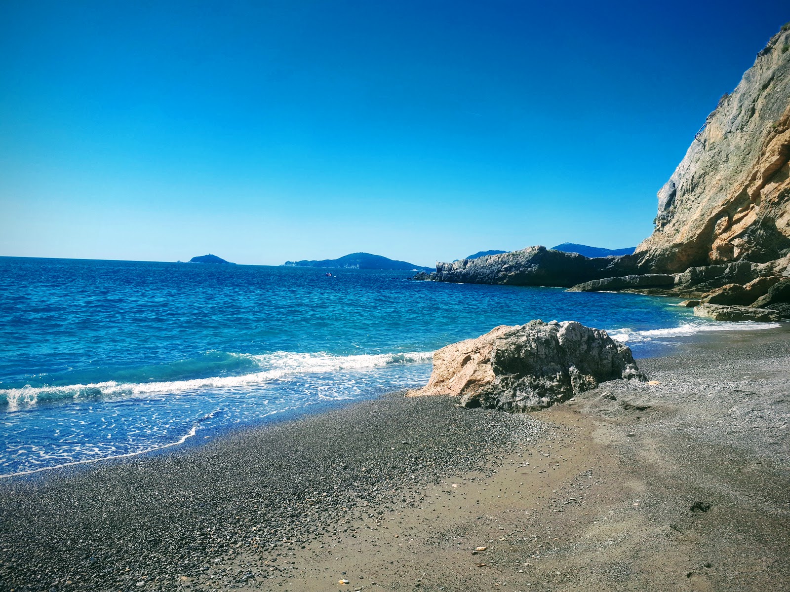 Zdjęcie Spiaggia del Groppolo z poziomem czystości wysoki