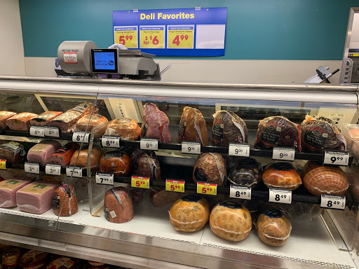 Grocery Store «Kroger», reviews and photos, 1555 Wayne Ave, Dayton, OH 45410, USA