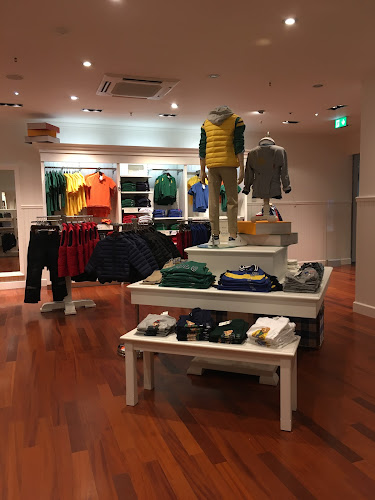 Kommentare und Rezensionen über Polo Ralph Lauren Childrens Outlet Store Mendrisio