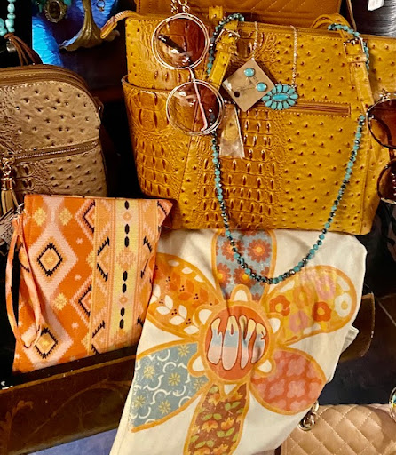 Beauty Salon «Mylinda Renay Salon Spa & Boutique», reviews and photos, 780 E Road to Six Flags St #240, Arlington, TX 76011, USA