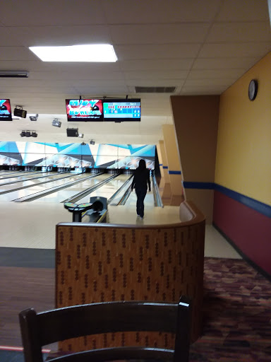 Bowling Alley «North Bowl Lanes», reviews and photos, 71 E Washington St, North Attleborough, MA 02760, USA