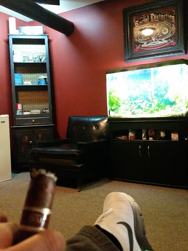 Tobacco Shop «SG Smoke Shop», reviews and photos, 1314 Grand Army of the Republic Hwy, Somerset, MA 02726, USA