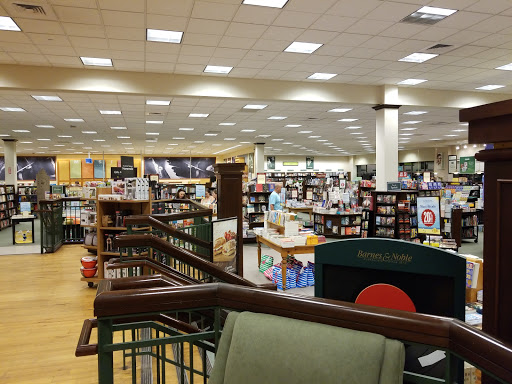 Book Store «Barnes & Noble Booksellers Moorestown», reviews and photos, 1311 Nixon Dr, Moorestown, NJ 08057, USA
