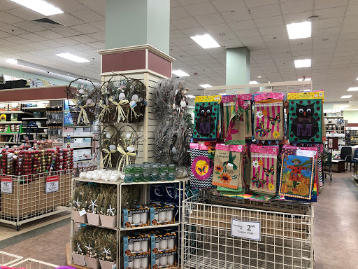 Home Goods Store «Christmas Tree Shops», reviews and photos, 365 US-206, Bridgewater, NJ 08807, USA