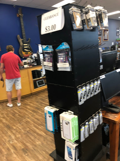 Electronics Store «Discount Electronics - South Austin», reviews and photos, 9711 Manchaca Rd, Austin, TX 78748, USA