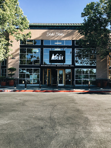REI image