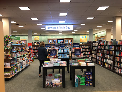 Book Store «Barnes & Noble», reviews and photos, 4000 Jericho Turnpike, East Northport, NY 11731, USA
