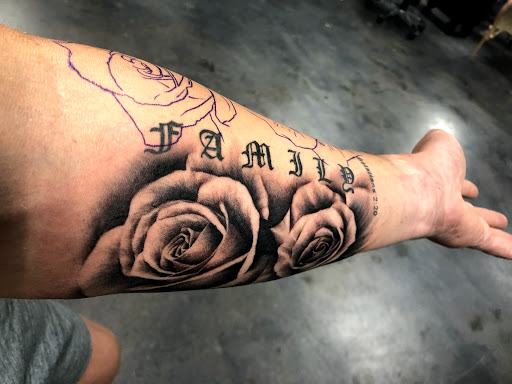 Ikonik Ink Tattoo