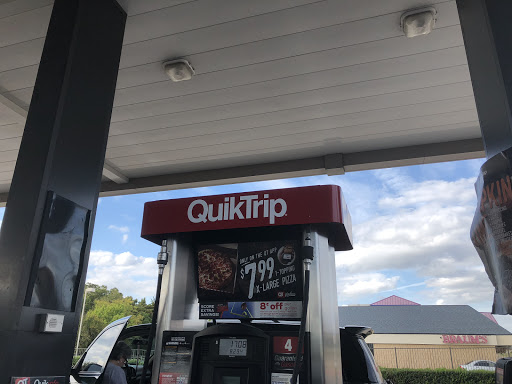 Gas Station «QuikTrip», reviews and photos, 925 S Cockrell Hill Rd, Duncanville, TX 75137, USA