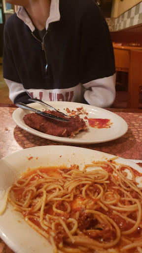 Shopping Mall «Golden Horseshoe Shopping Center», reviews and photos, 1088 Wilmot Rd, Scarsdale, NY 10583, USA