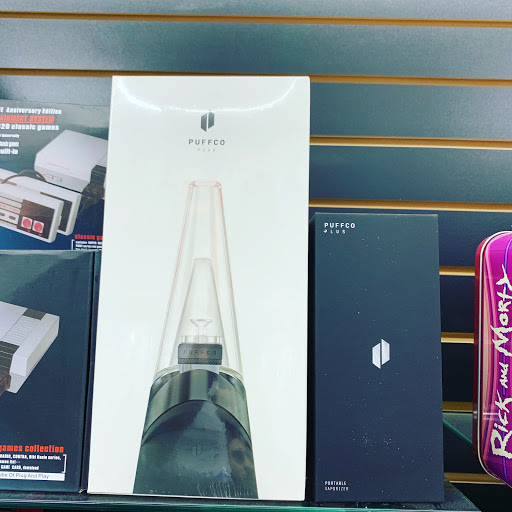 Tobacco Shop «Six Fifty Smoke Shop», reviews and photos, 2394 Junipero Serra Blvd, Daly City, CA 94015, USA