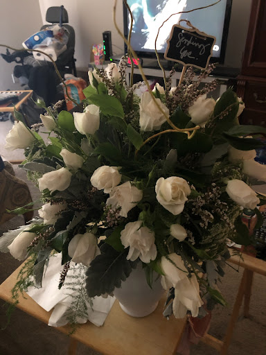 Florist «Everest Florist and Gifts Sacramento», reviews and photos, 7137 Walerga Rd, Sacramento, CA 95842, USA