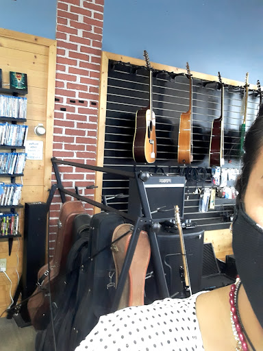 Pawn Shop «P&A Pawn And Gun», reviews and photos, 150 1st Ave E, Hendersonville, NC 28792, USA